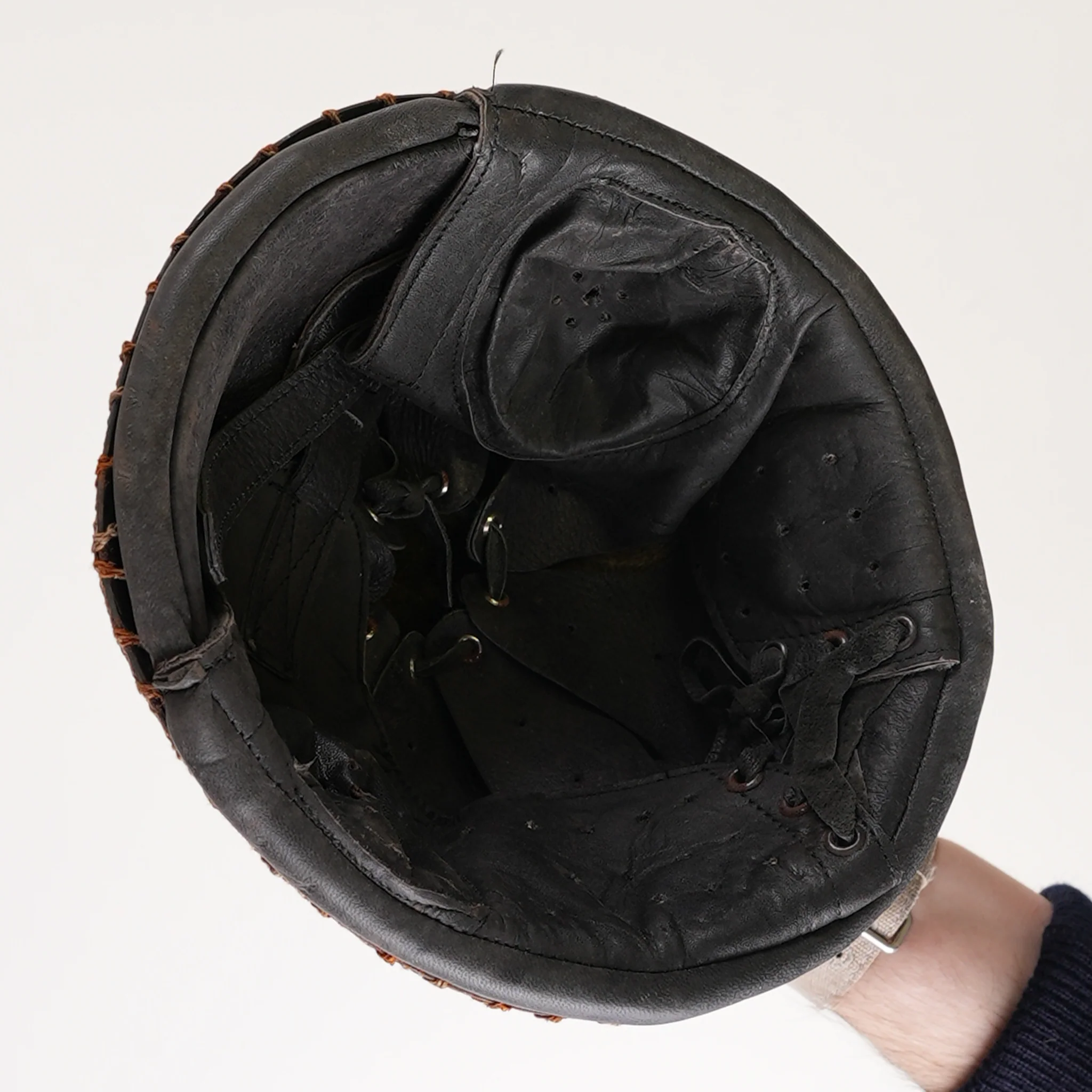 Issued Romanian M73 Paratrooper Helmet - Image 2